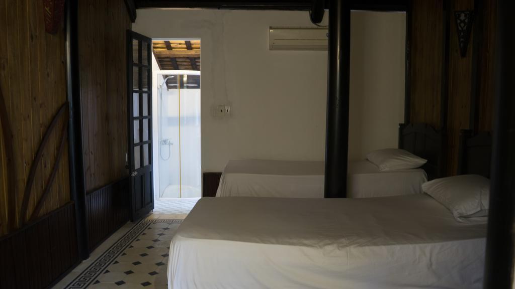 Thuy Bieu Homestay Hue Exteriör bild